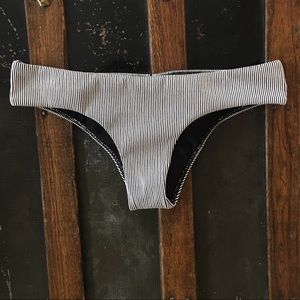 Billabong bottoms